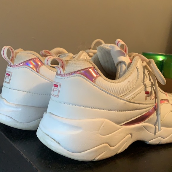 Brand new women’s filas. 10/10 condition! - Picture 3 of 5